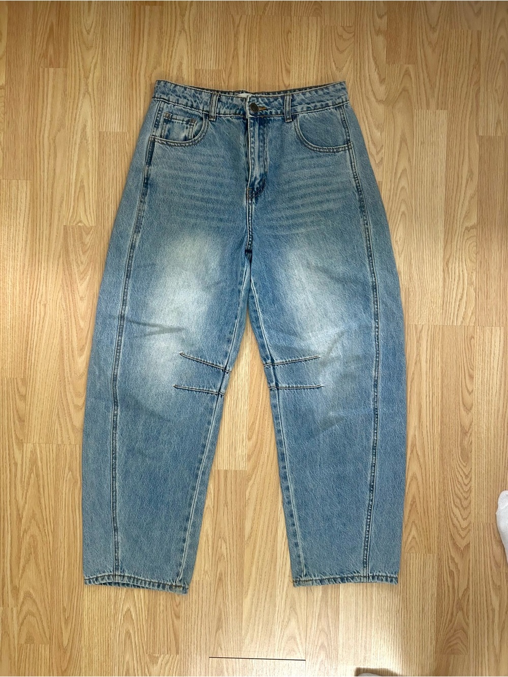 High-Rise Light Wash Barrel Jeans - Blue